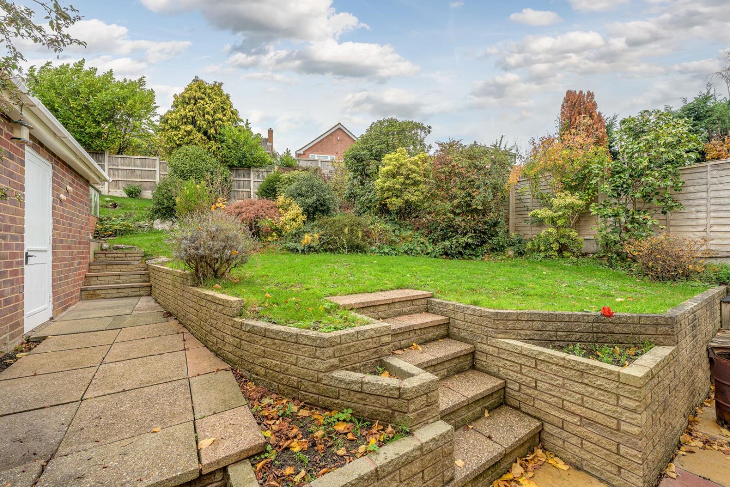 Lawnswood Road, Stourbridge, DY8 5LW