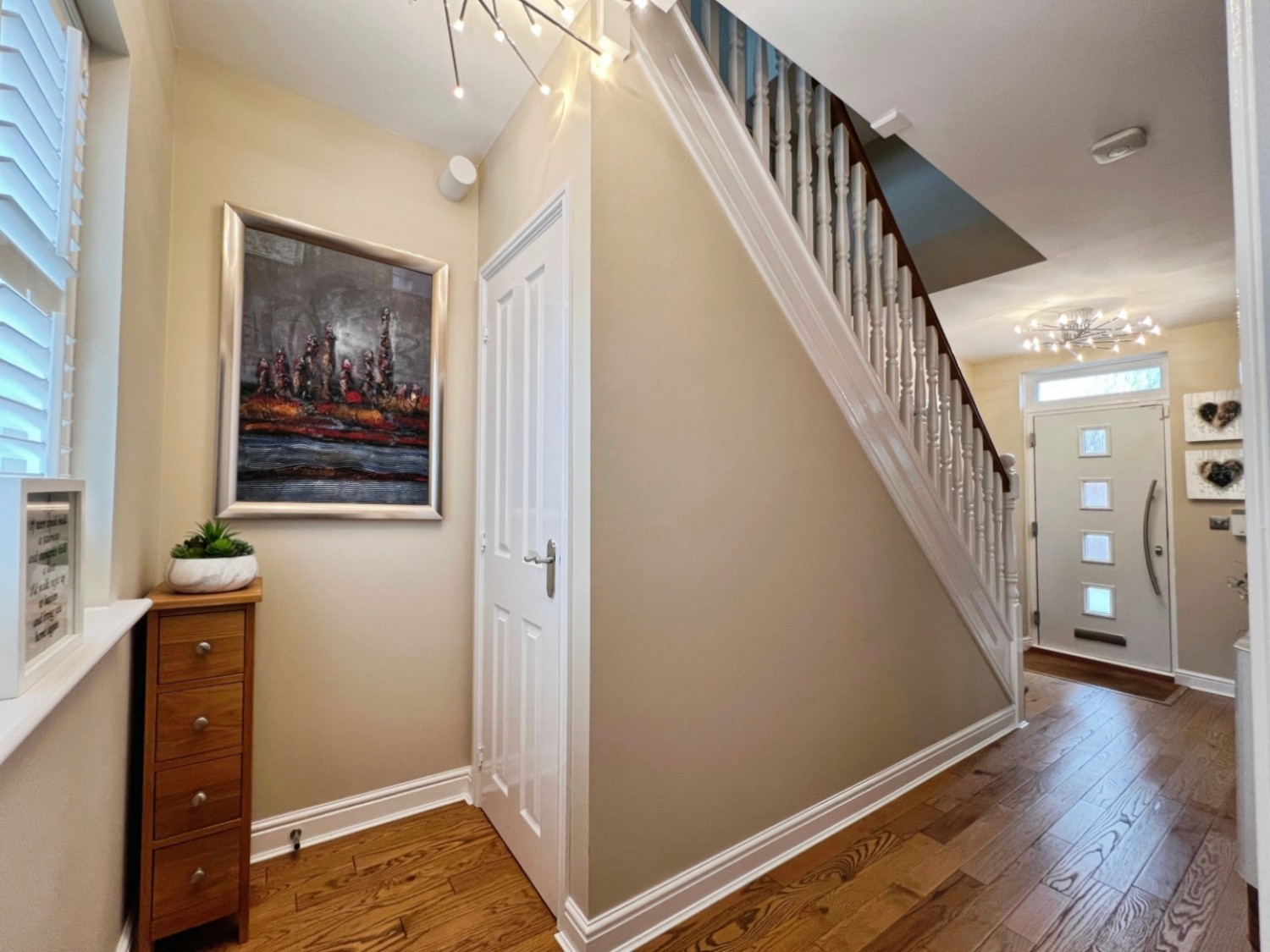 Grenadier Way, Singleton