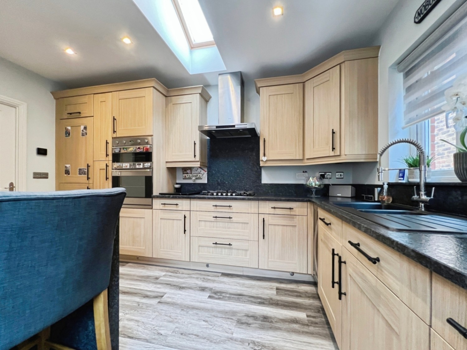 Grenadier Way, Singleton