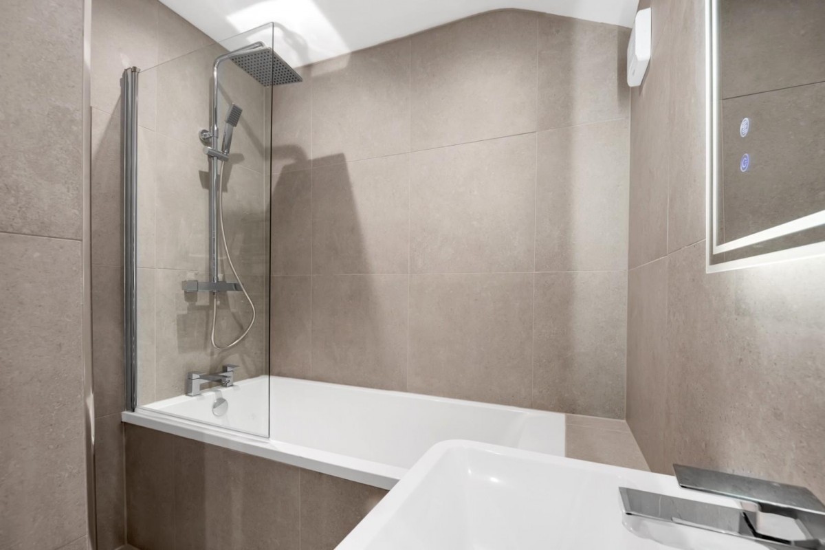 Carysfort Road, London, N16