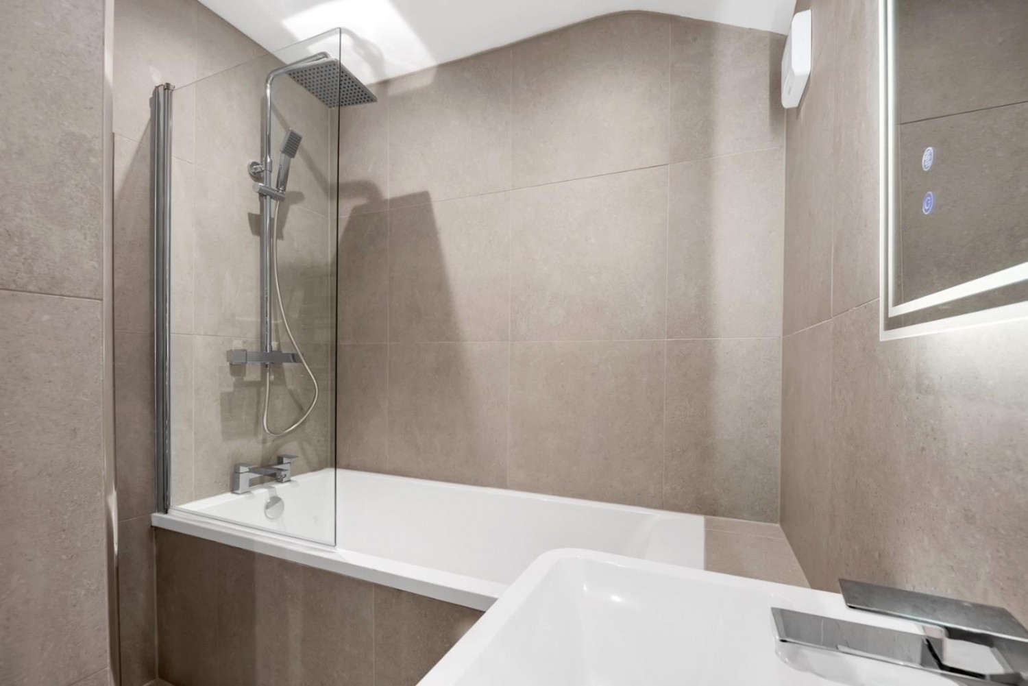 Carysfort Road, London, N16