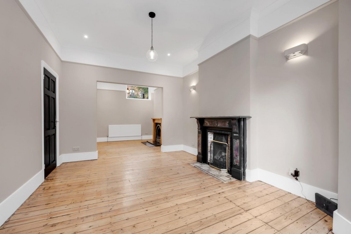 Carysfort Road, London, N16