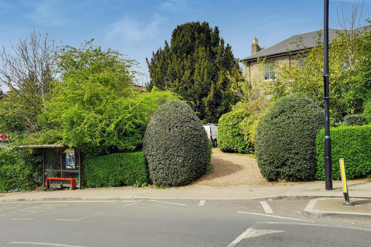 Honor Oak Road, Forest Hill, SE23