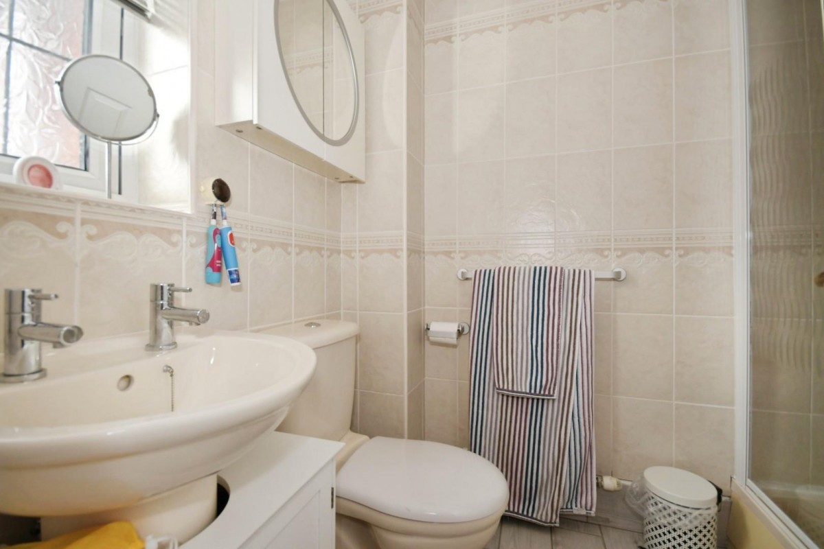 Cragside Close, Chesterfield, S41 0FH