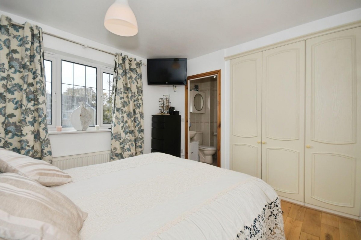 Cragside Close, Chesterfield, S41 0FH