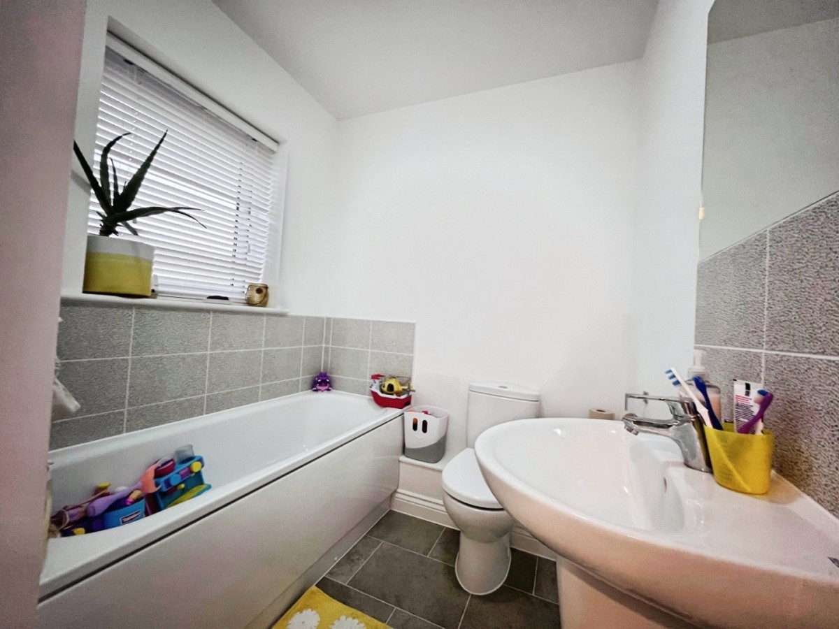 Repton Park, TN23 3SP