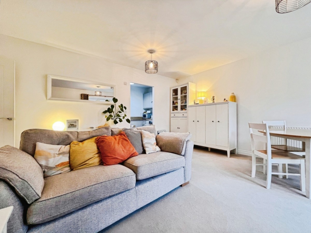 Repton Park, TN23 3SP