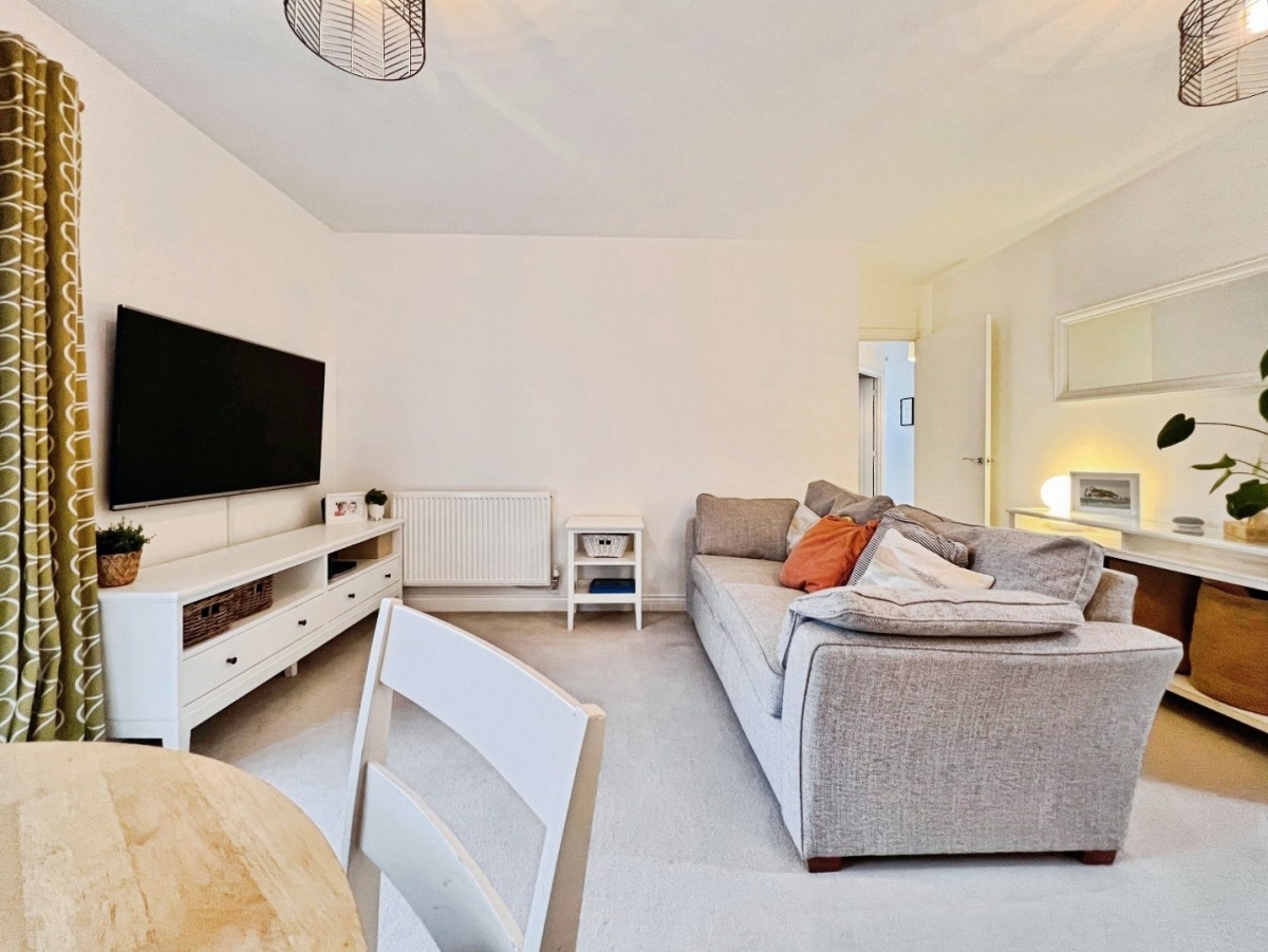 Repton Park, TN23 3SP