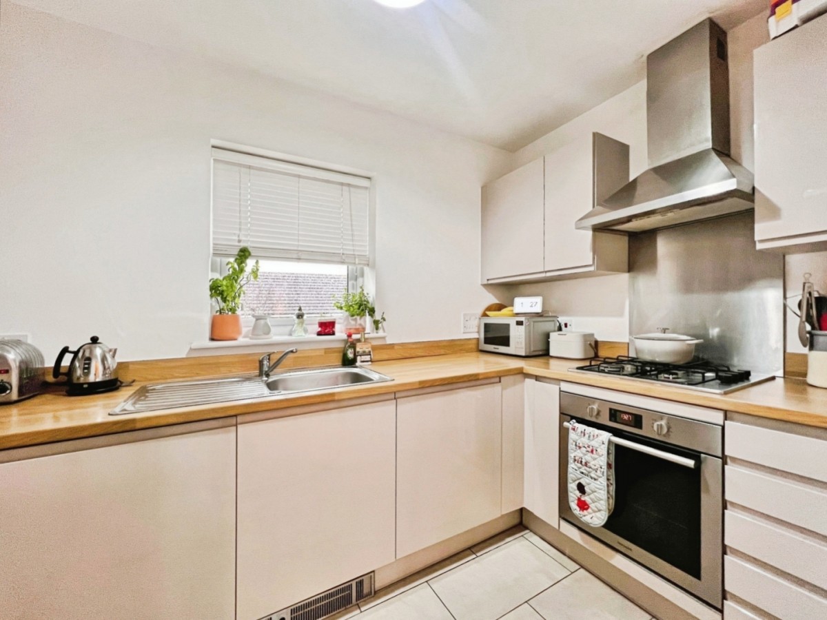 Repton Park, TN23 3SP