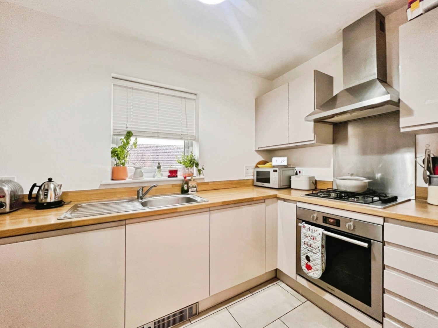 Repton Park, TN23 3SP