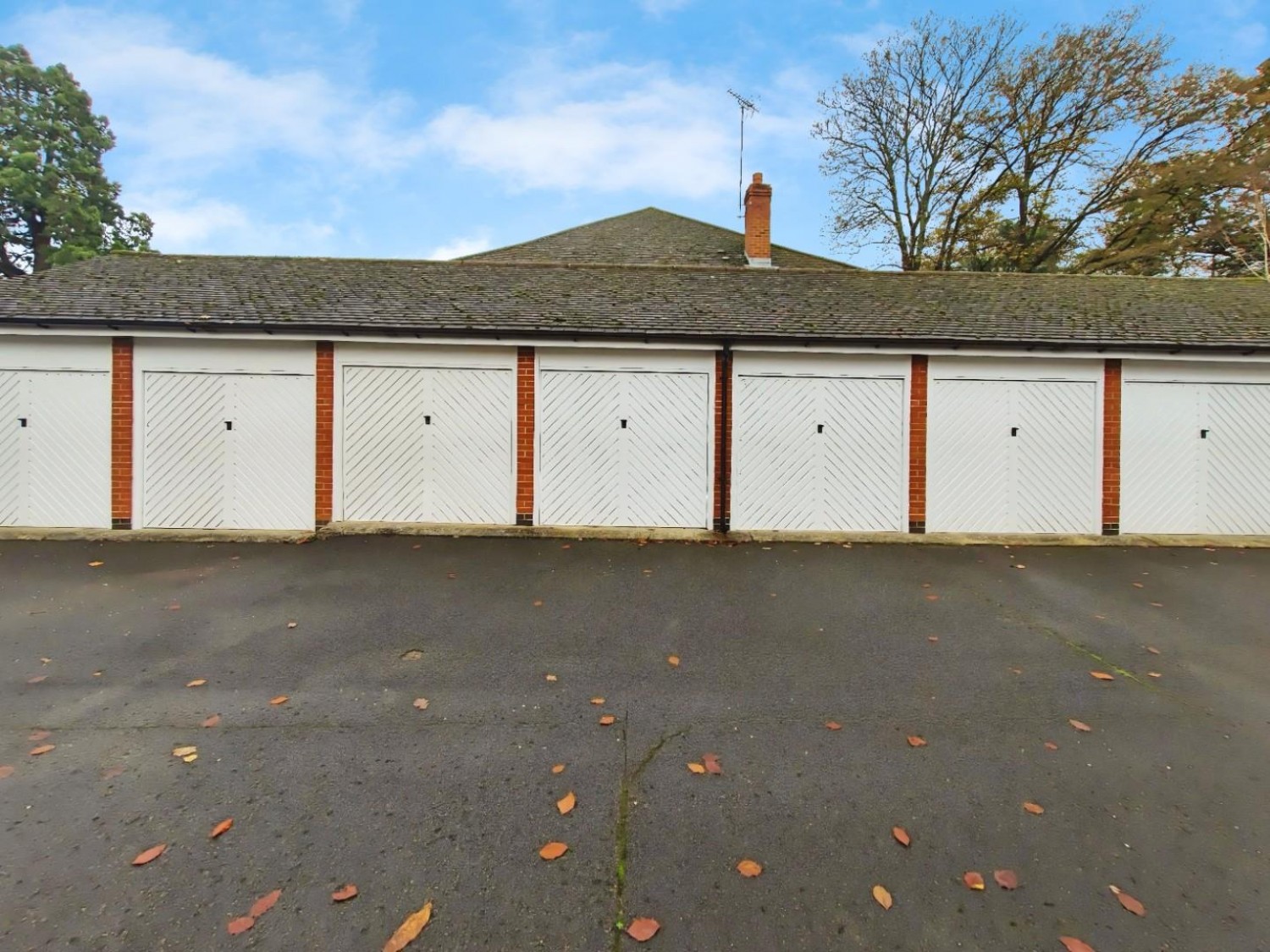 Masefield Gardens, Crowthorne