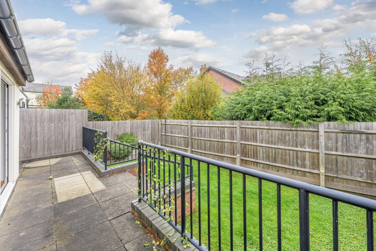 Wentworth Road, Birmingham, Birmingham, B17 9SH