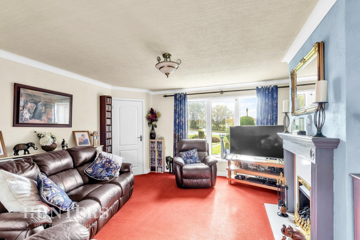 Birch Road, Wardle, Rochdale OL12 9LX