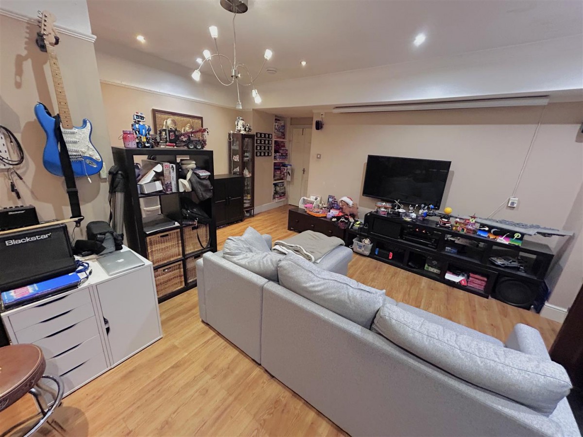 Station Road, Brierley Hill, DY5 3HT