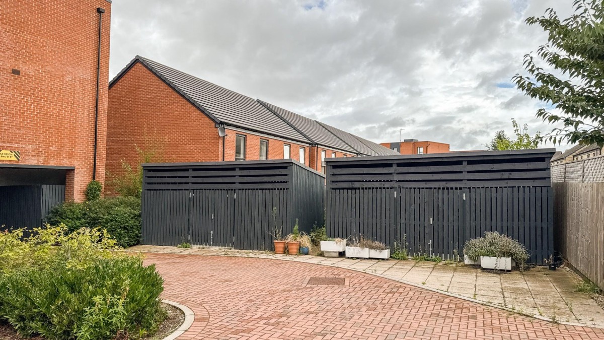 Colliery Close, Ashton, BS3 2EU