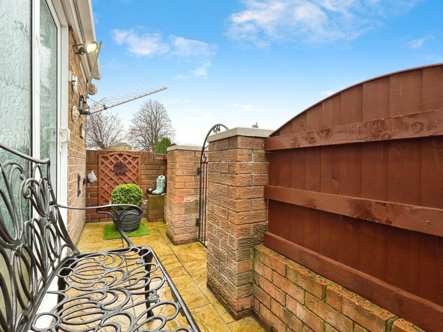 Cross Hill, Brierley, Barnsley