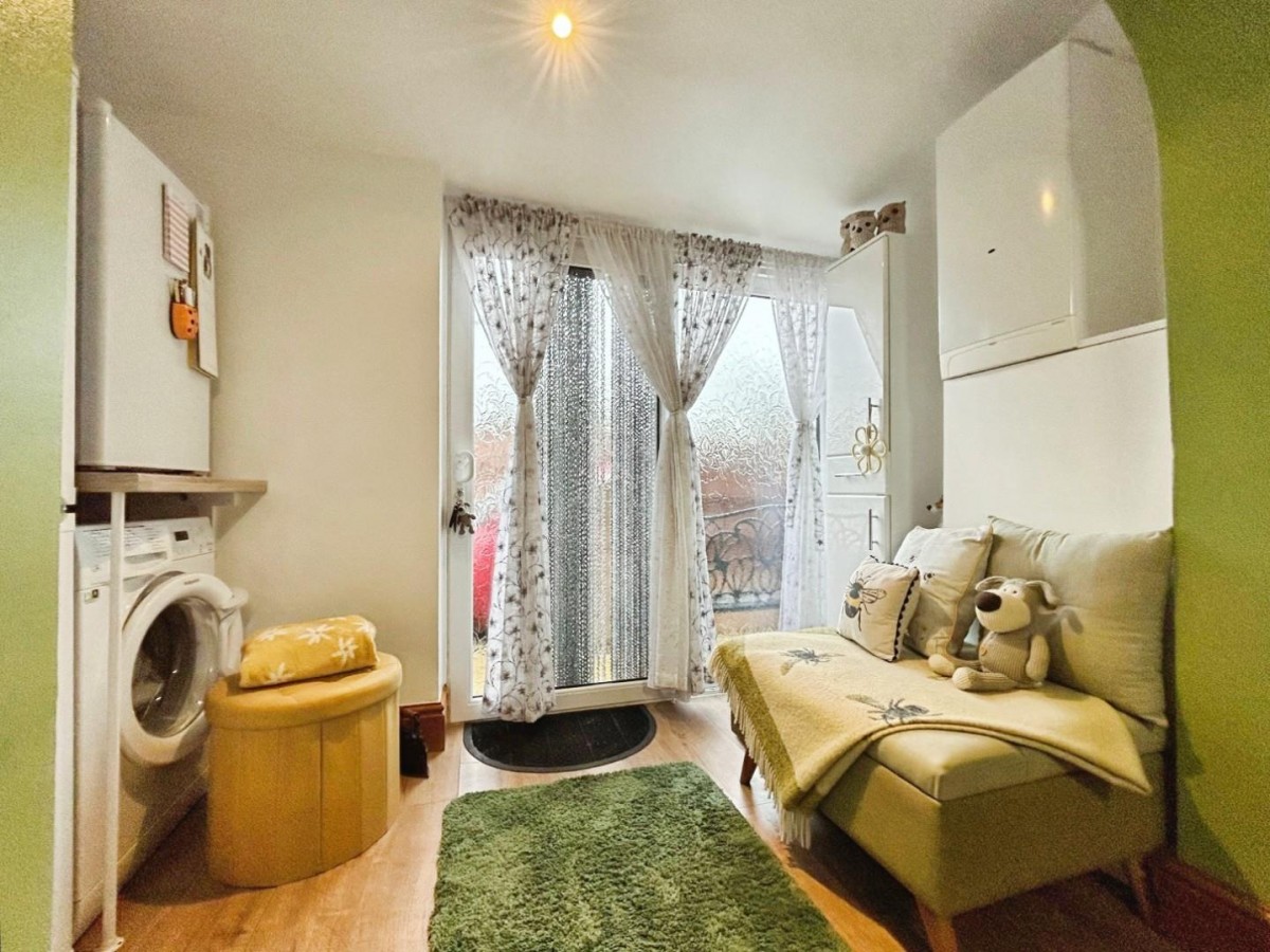 Cross Hill, Brierley, Barnsley