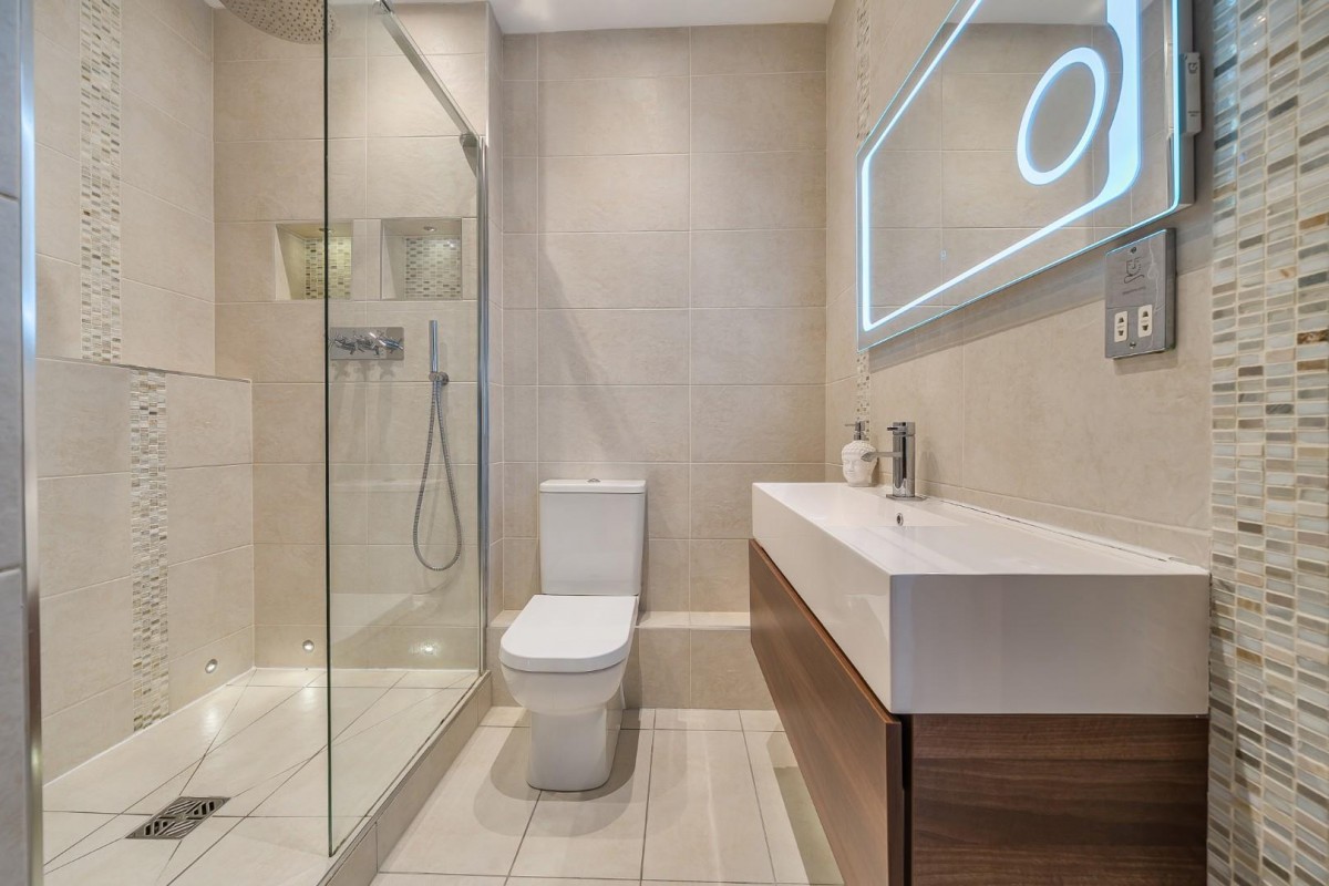 Salter Street, Berkeley, Gloucestershire, GL13 9DB