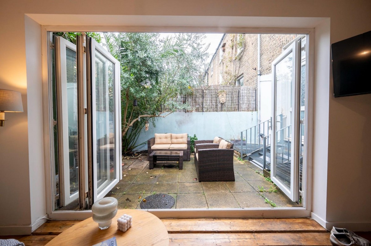 Crofton Road, London, SE5