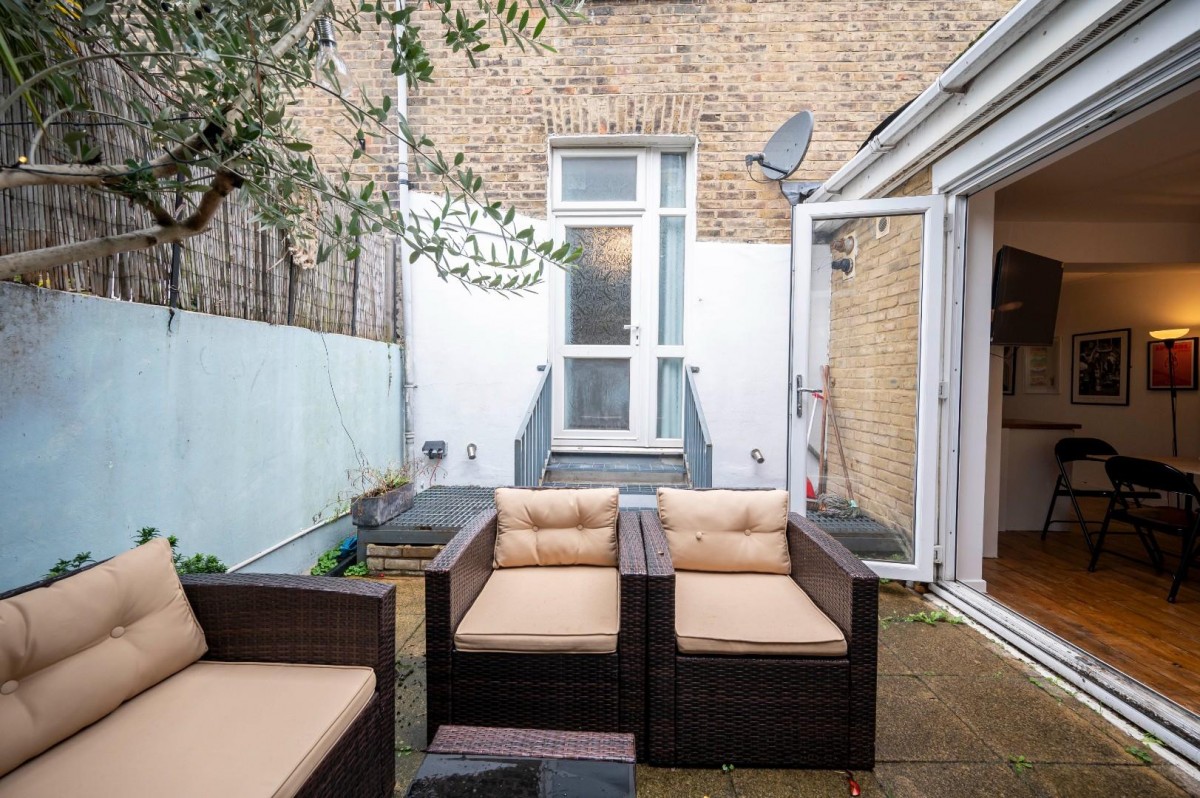 Crofton Road, London, SE5