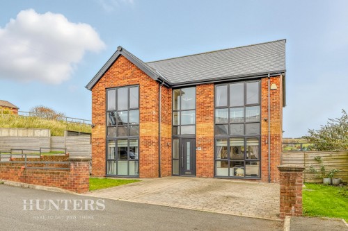 Moordale Avenue, Oldham
