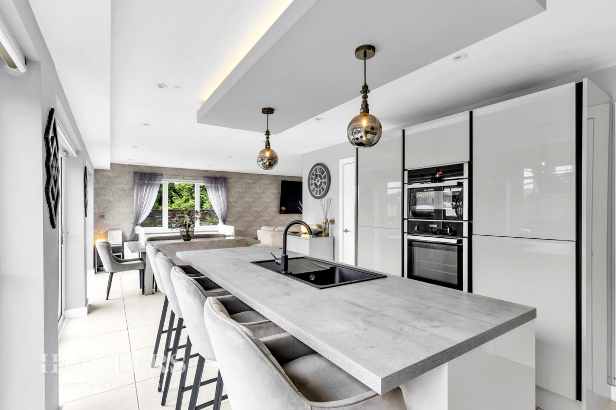 Moordale Avenue, Oldham