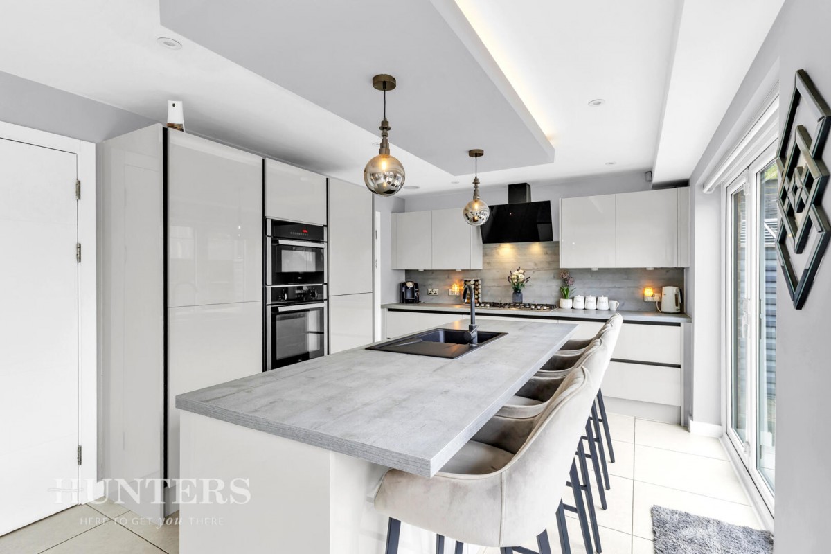 Moordale Avenue, Oldham