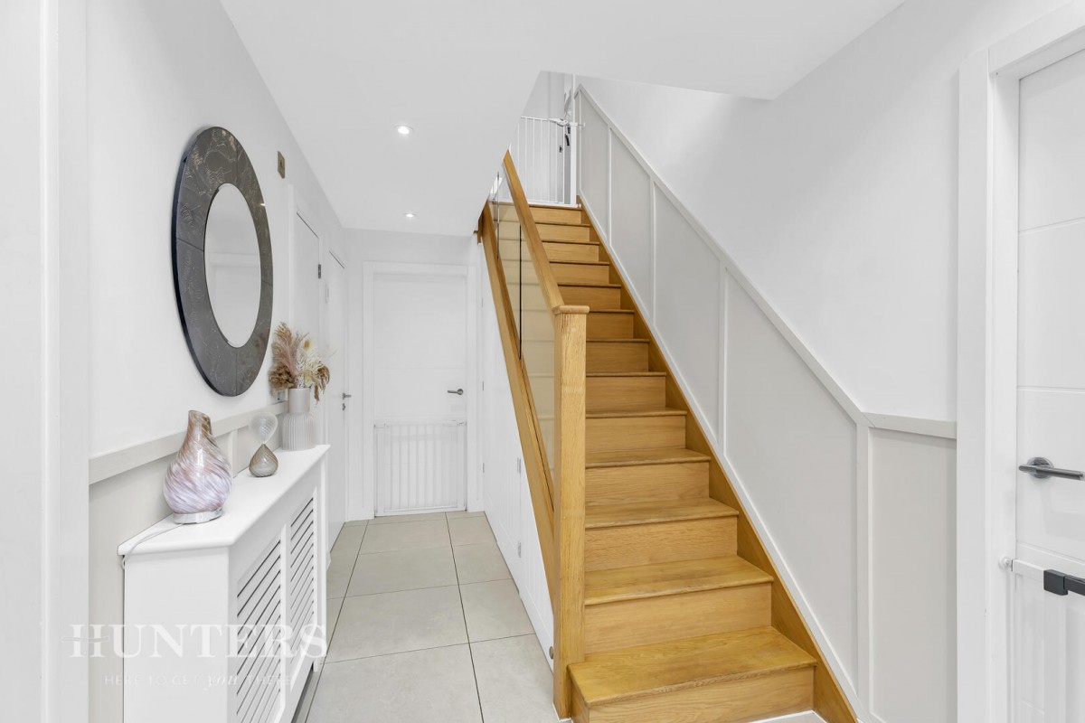 Moordale Avenue, Oldham