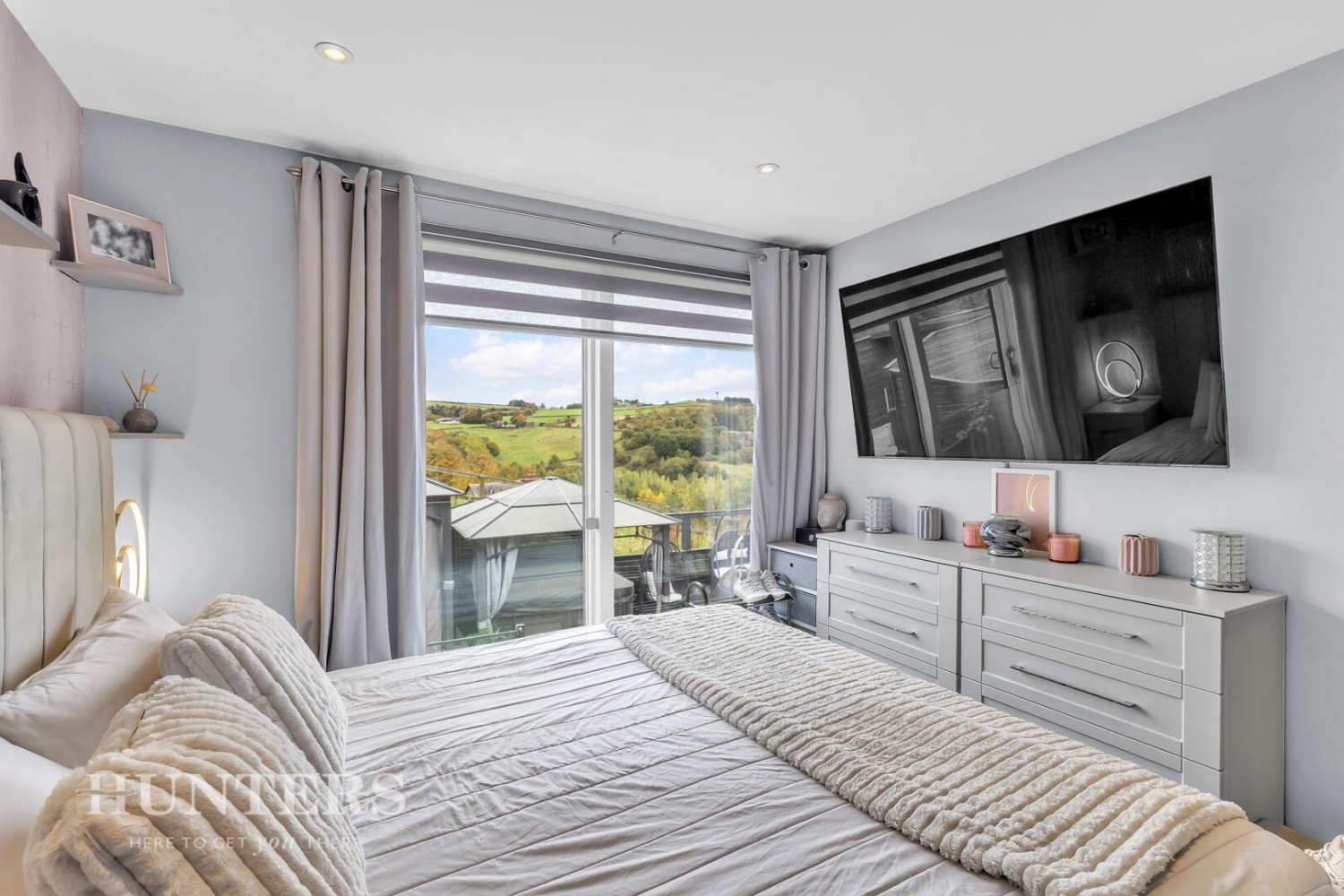 Moordale Avenue, Oldham