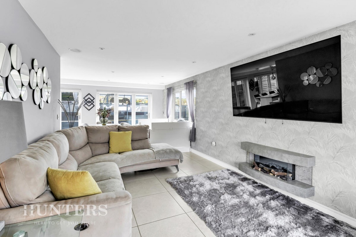 Moordale Avenue, Oldham