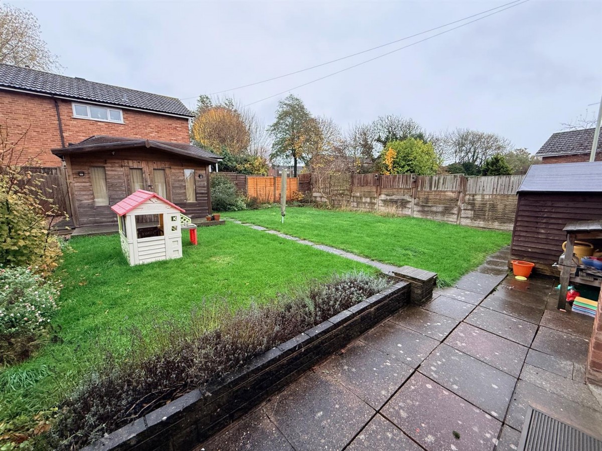 Penfields Road, Stourbridge, DY8 4LB