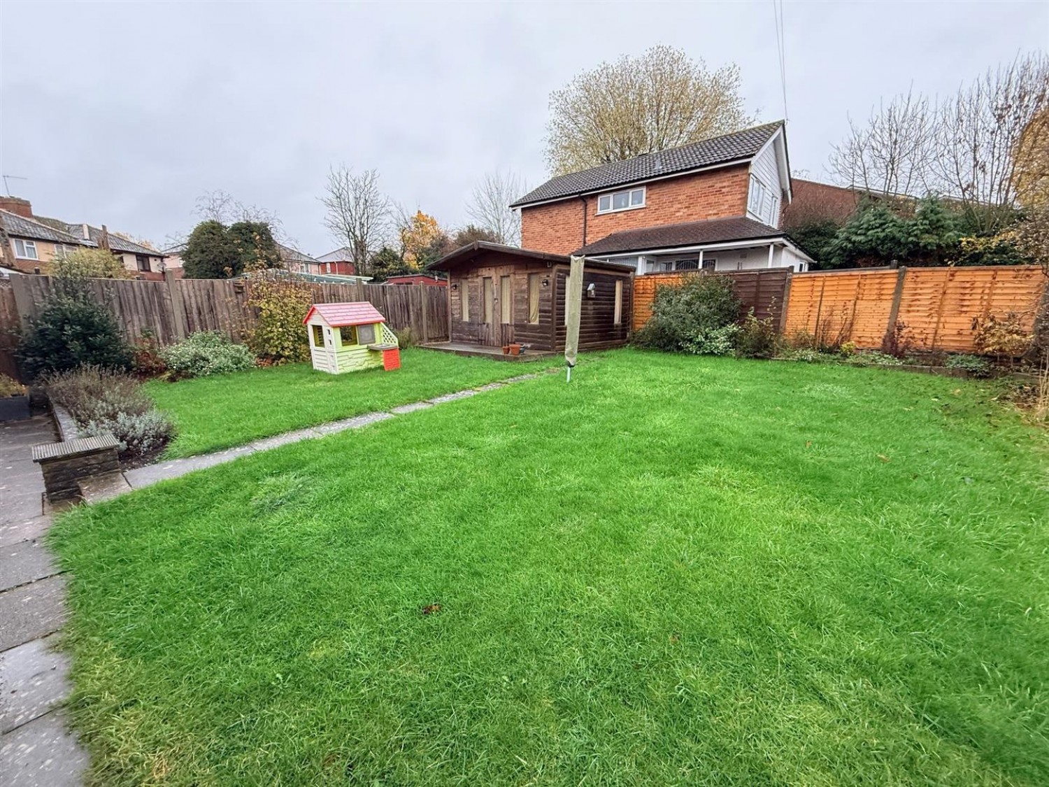 Penfields Road, Stourbridge, DY8 4LB