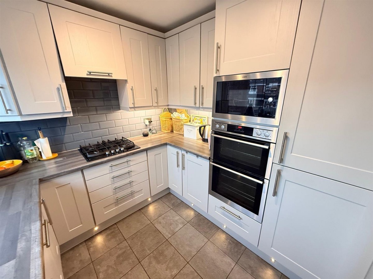 Penfields Road, Stourbridge, DY8 4LB