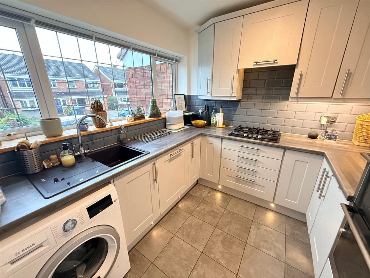 Penfields Road, Stourbridge, DY8 4LB