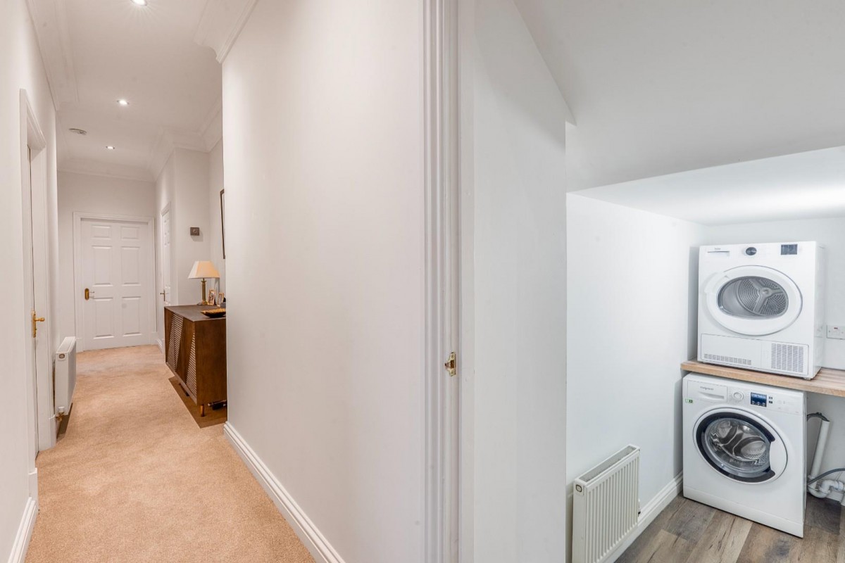 Park Mont, Park Avenue, Roundhay, Leeds