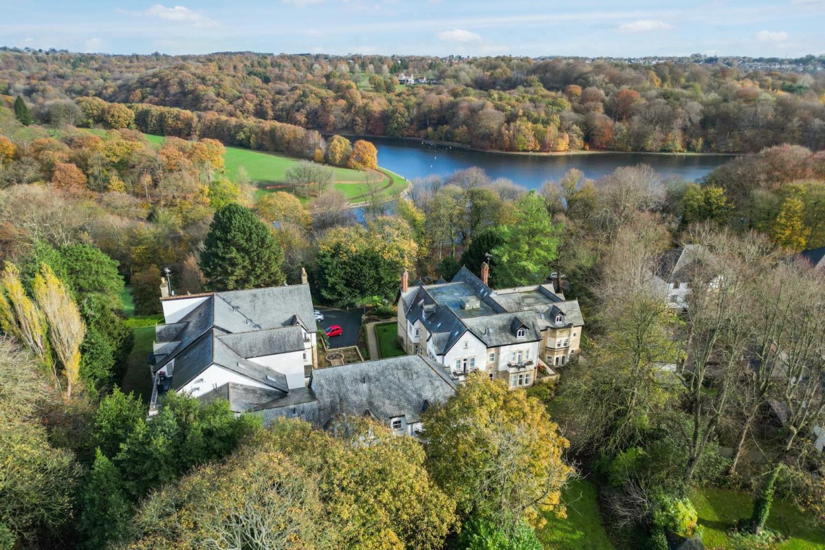 Park Mont, Park Avenue, Roundhay, Leeds