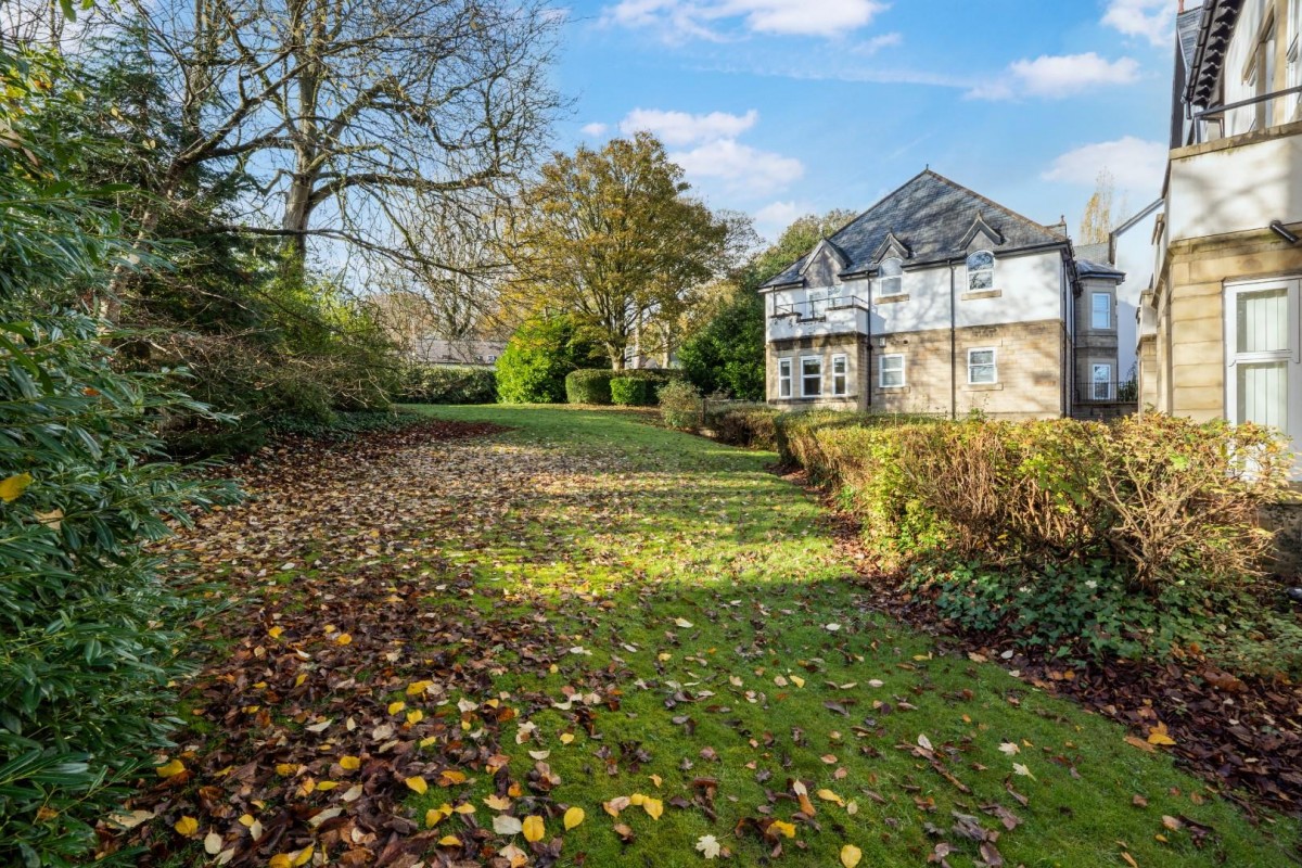 Park Mont, Park Avenue, Roundhay, Leeds