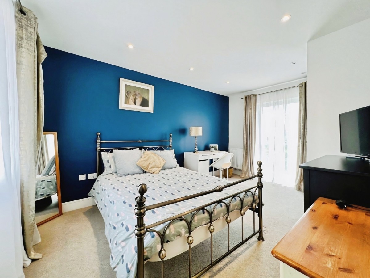 Meadows Grove, Chilmington Green