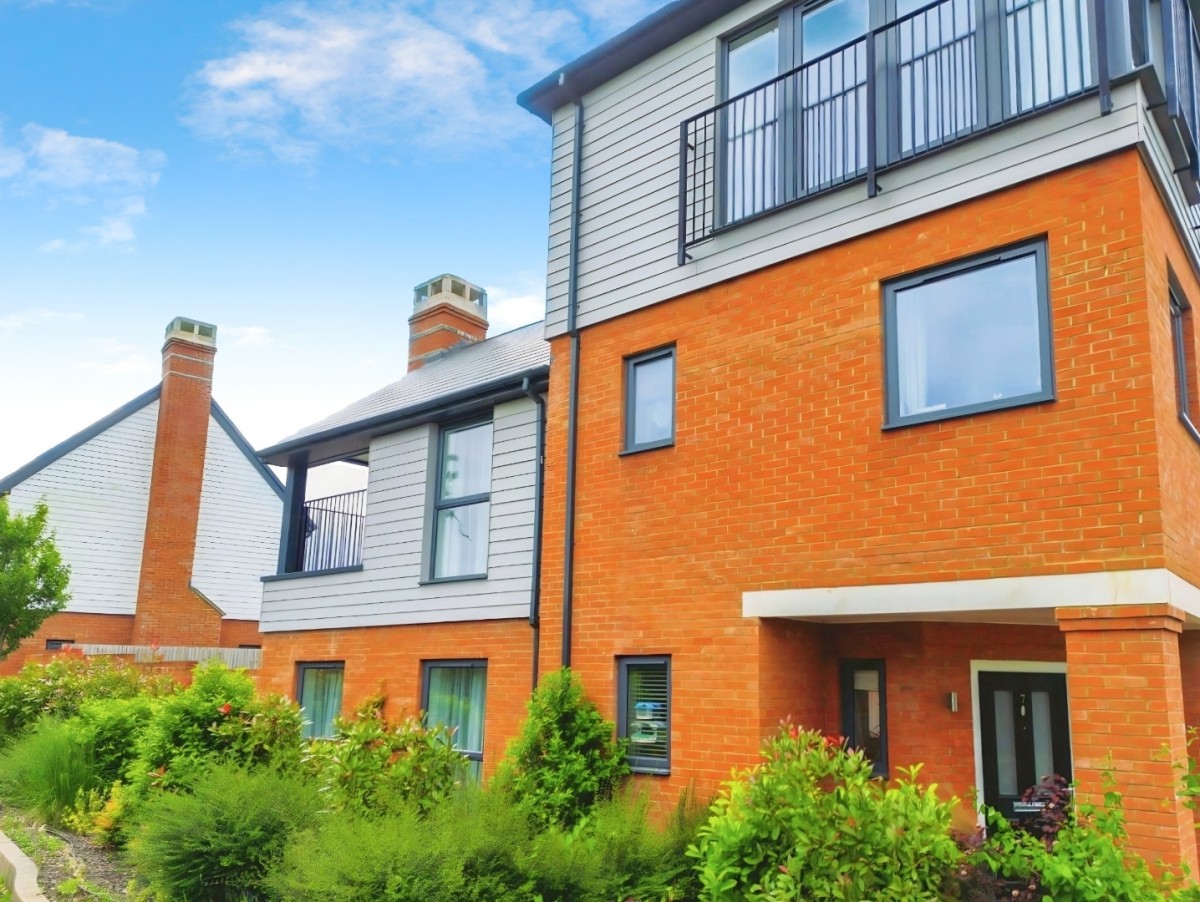 Meadows Grove, Chilmington Green