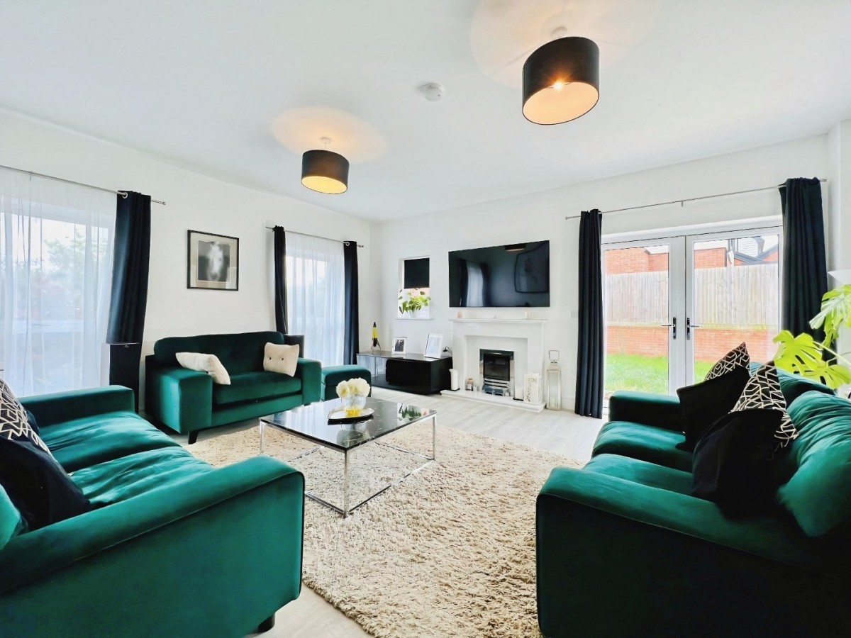 Meadows Grove, Chilmington Green