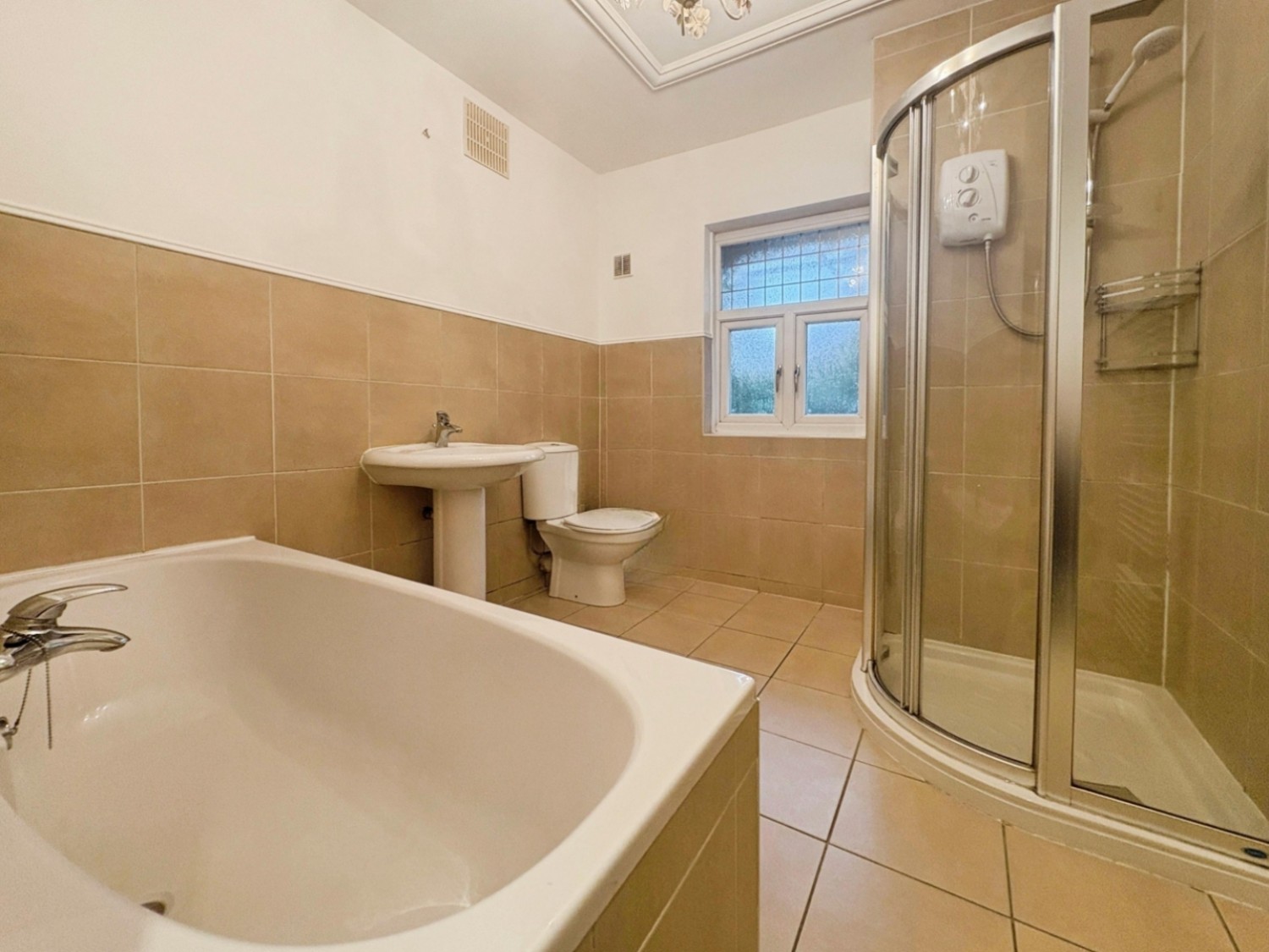 Birmingham Road, Redditch, B97