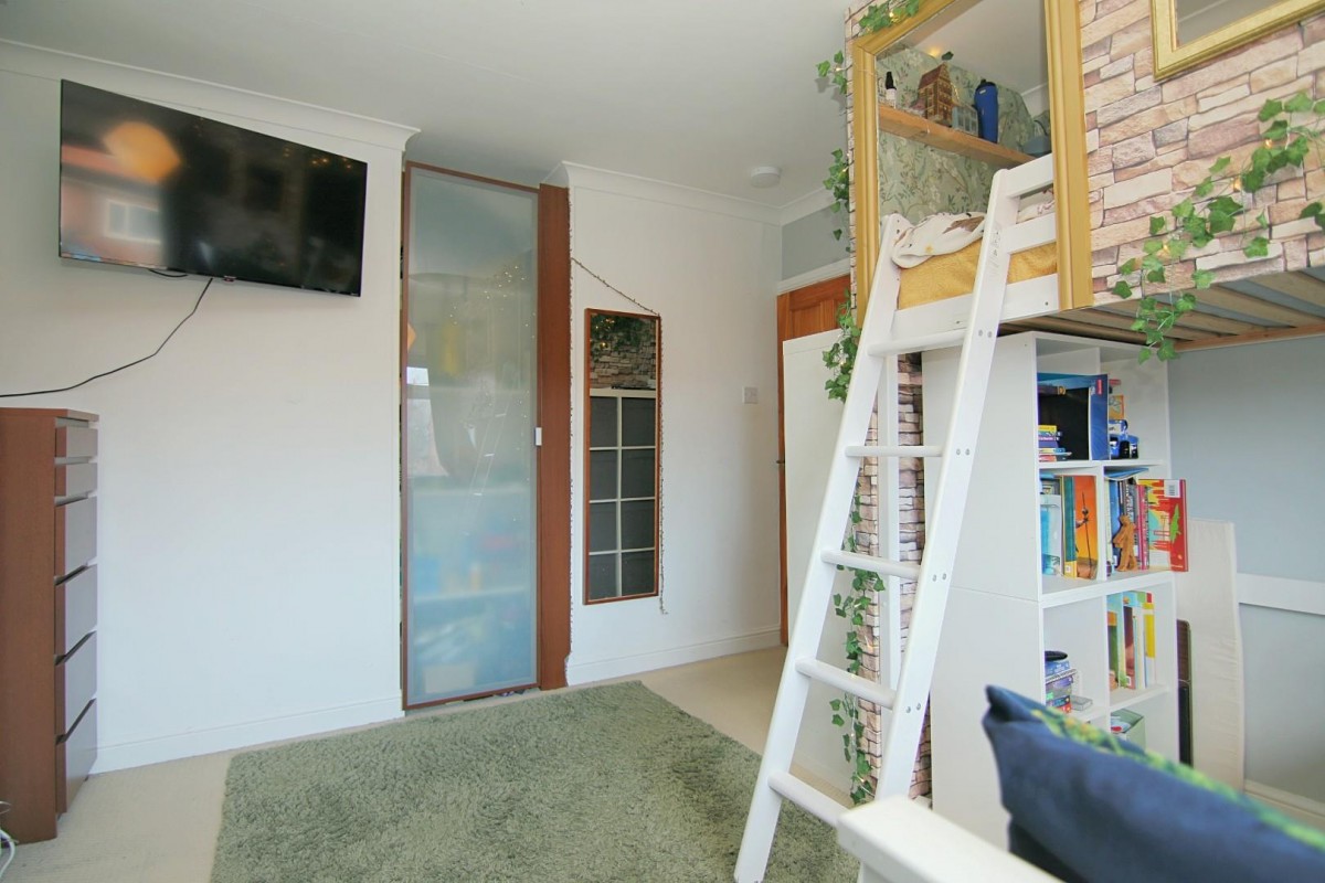 Cotefields Avenue, Farsley, Pudsey