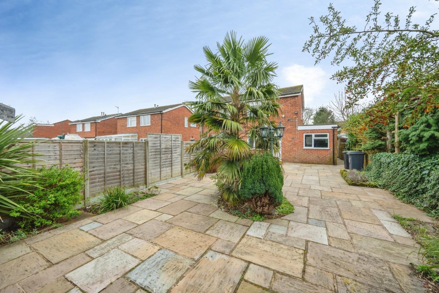 2 bedroom House for sale in Chestnut Close, Kingsbury, Tamworth