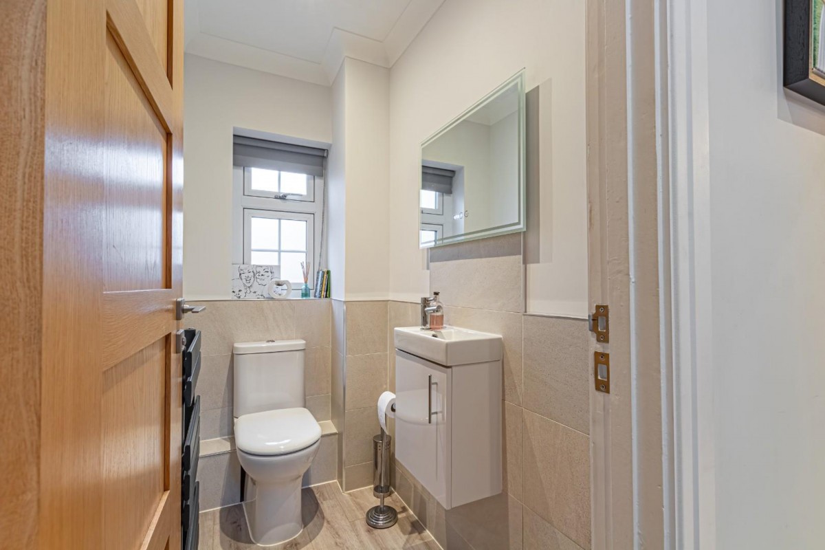 The Chestnuts, Beechwood Park, Felden