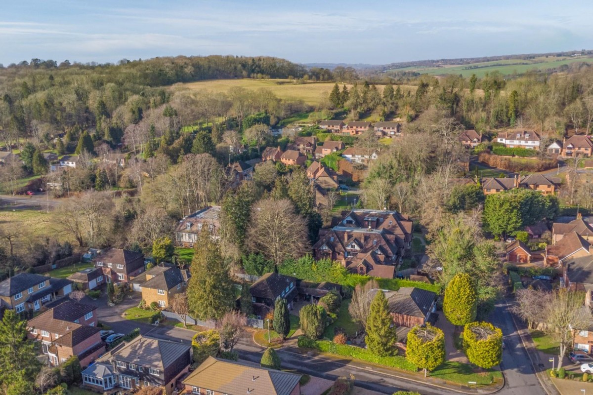 The Chestnuts, Beechwood Park, Felden