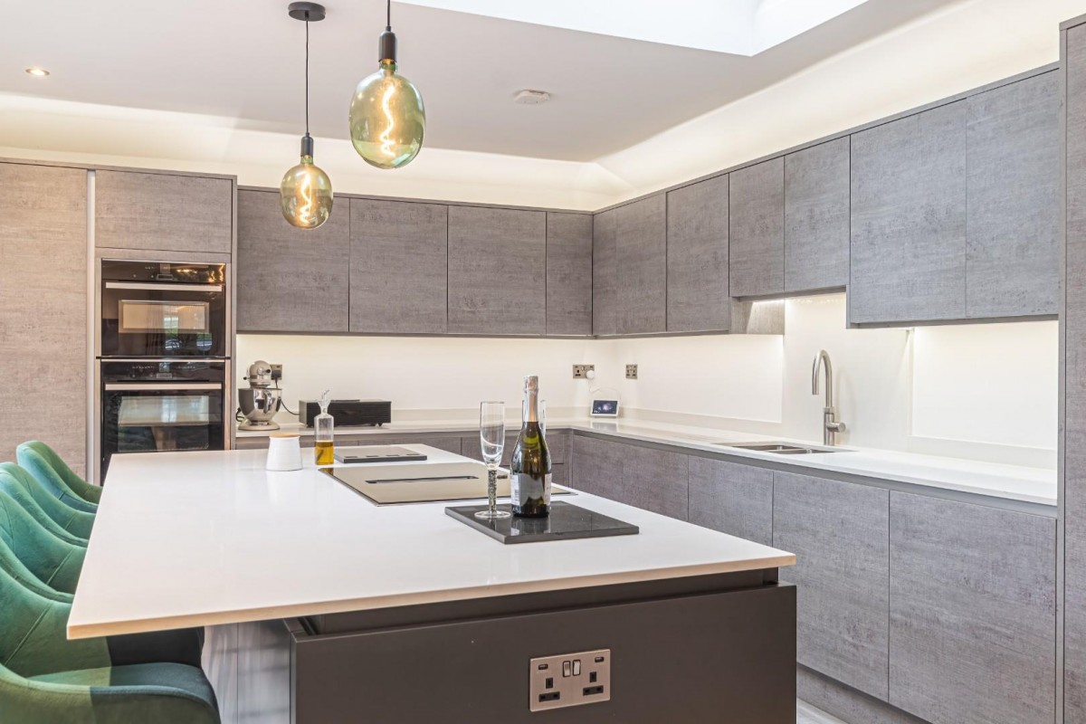 The Chestnuts, Beechwood Park, Felden