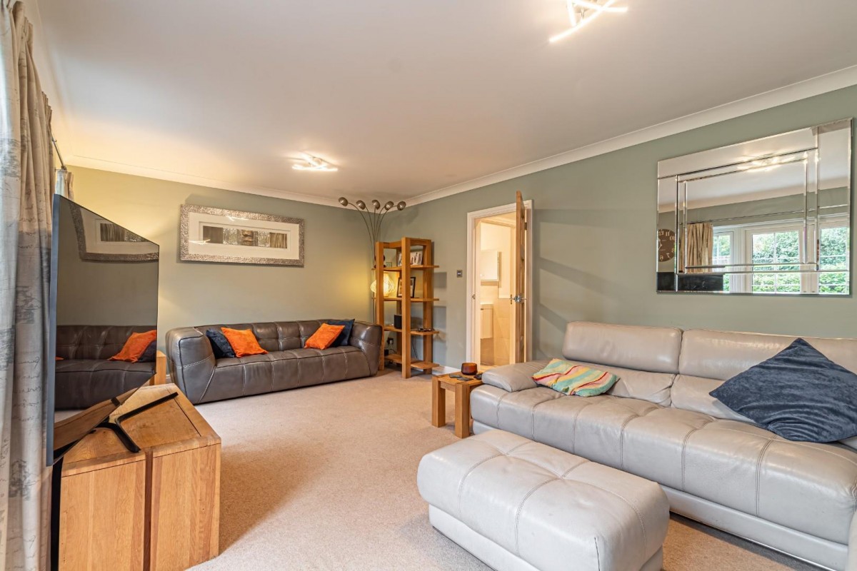 The Chestnuts, Beechwood Park, Felden