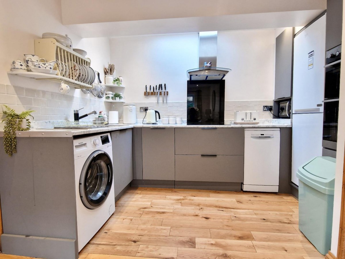 Main Street, Fringford, Oxfordshire