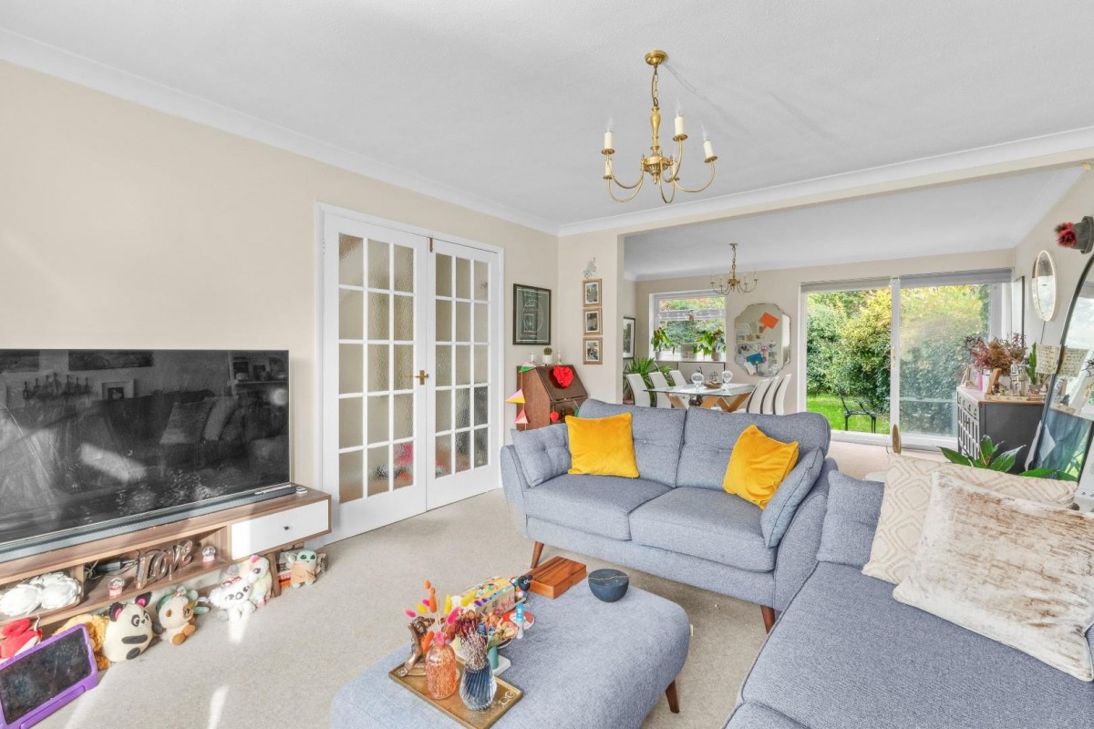 Devonshire Close, Amersham, Buckinghamshire, HP6 5JG