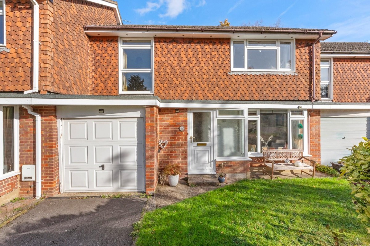 Devonshire Close, Amersham, Buckinghamshire, HP6 5JG